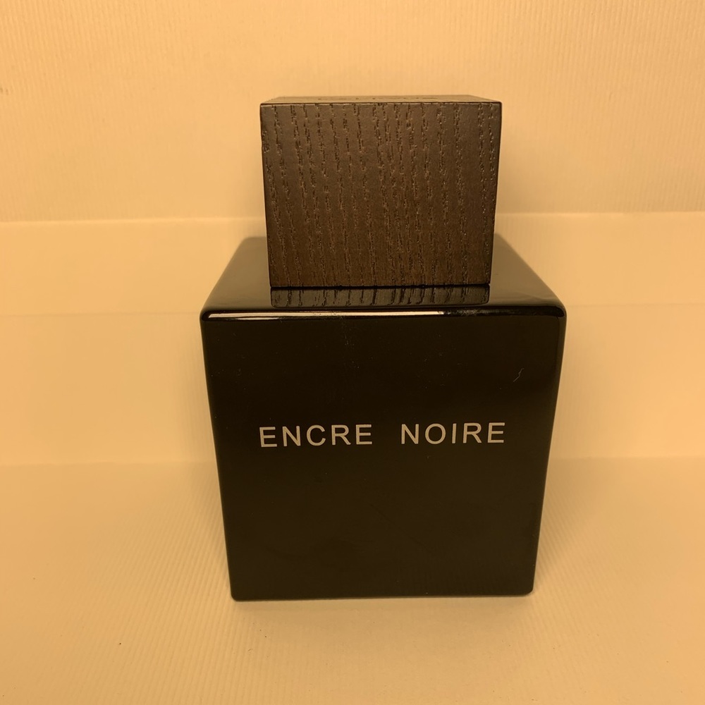 Encre Noir by Lalique fragranc